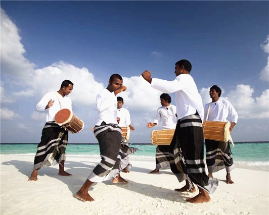 馬爾地夫旅遊-巴洛斯島-跳舞