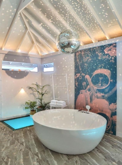 渡假島自由活動 (泳池水上屋、FB+用餐軟性飲料)