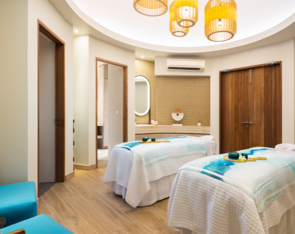 一島一飯店渡假村自由活動 (HB早晚餐)