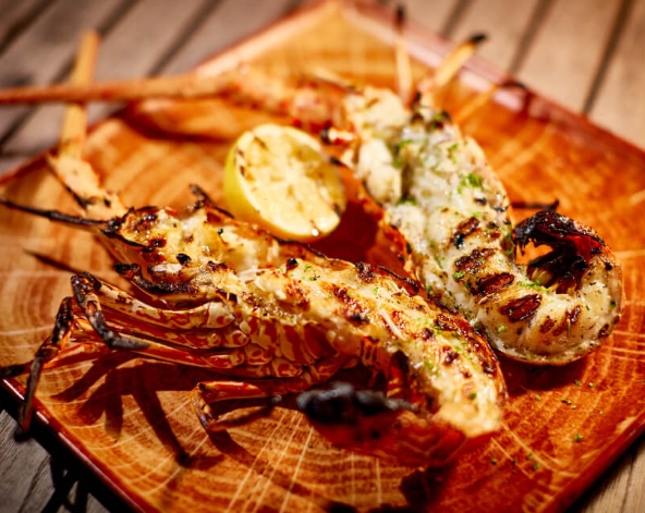 一島一飯店渡假村自由活動 (HB 早晚餐)