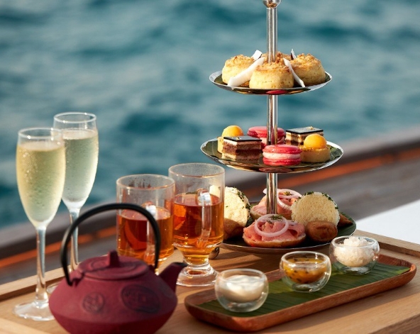 一島一飯店渡假村自由活動 (HB 早晚餐)