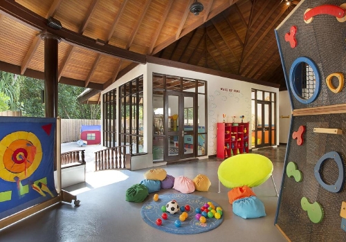 一島一飯店渡假村自由活動 (HB 早晚餐)