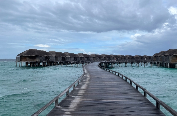 一島一飯店渡假村自由活動 (HB 早晚餐)