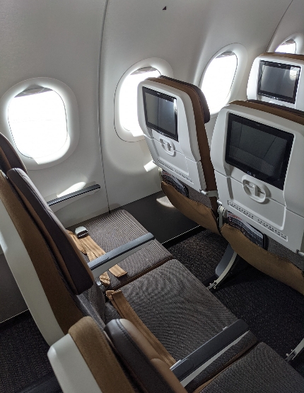 自行前往吉隆坡第一航廈→桃園