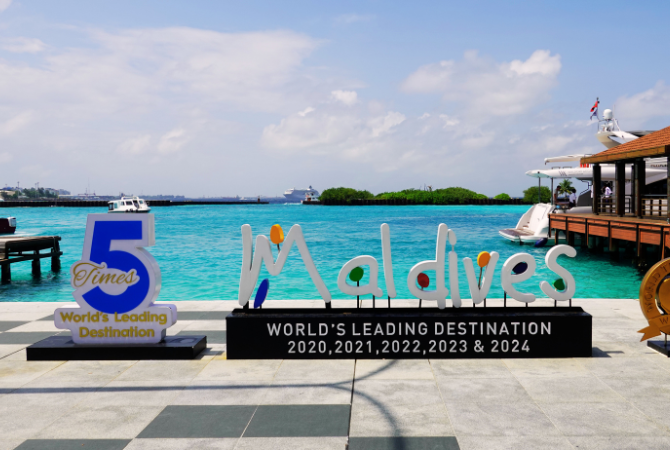 桃園→新加坡→前往下個登機口轉機→飛往馬列機場→前往馬列過境旅館