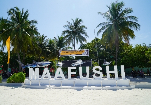 桃園→吉隆坡→馬爾地夫→酒店Check In→居民島上自由活動