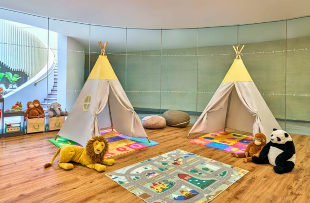 台北→吉隆坡→福朋喜來登CHECK IN→鬼仔巷→品泉茶室(招牌蛋塔與飲品一杯)→城中城陽光廣場→雙子星塔→阿羅街夜市 海鮮美食