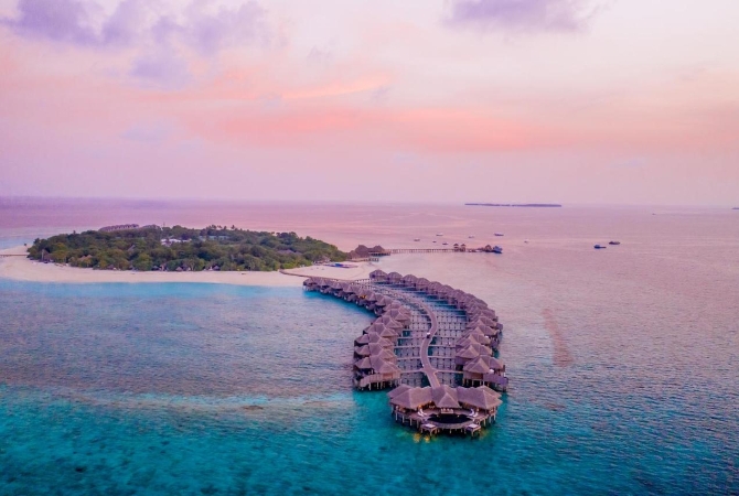 退房後前往機場→吉隆坡→自行前往過境旅館休息