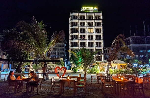 DAY 2 全日出海行程(三個點)→日落海釣→酒店晚餐