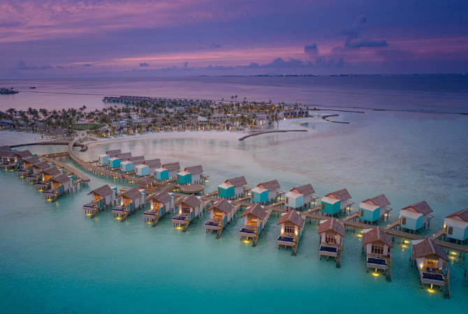 自由活動→前往機場島換乘快艇前往渡假島→渡假島自由活動(HB早晚餐)