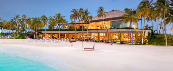 一島一飯店渡假村自由活動(HB早晚餐)