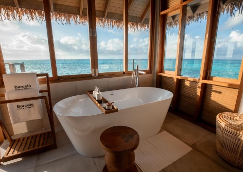 DAY4 渡假島自由活動 (AI餐飲計畫)