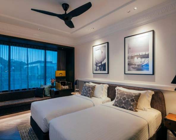 桃園→新加坡→自行前往Grand Park City hall Singapore (可自由前往克拉克碼頭、國家美術館、讚美廣場等新加坡熱門景點)