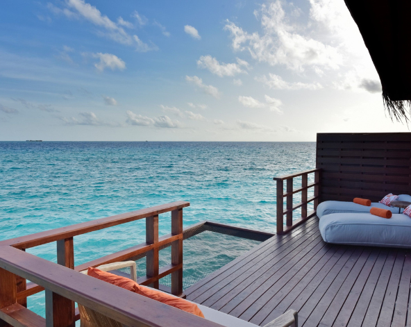 享受渡假村早餐與悠閒時光→退房→馬列機場→新加坡