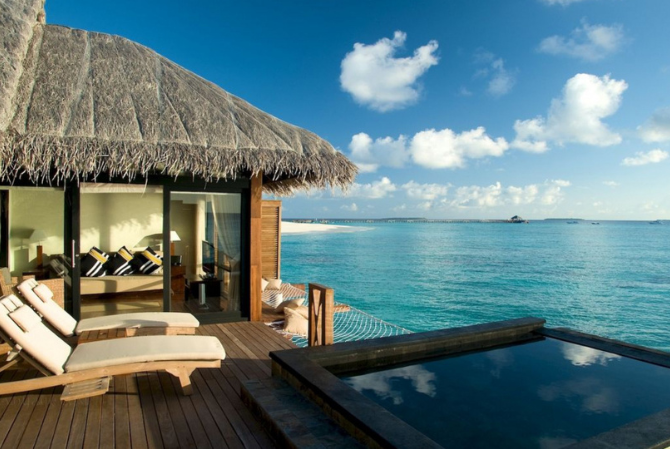 桃園→抵達吉隆坡機場→自行前往第二航廈轉機→飛往馬爾地夫→前往馬列過境旅館休息